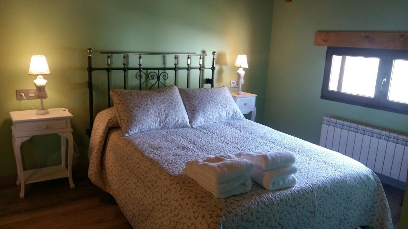 Apartamento Turistico Casas De Manuel La Pola de Gordon Extérieur photo