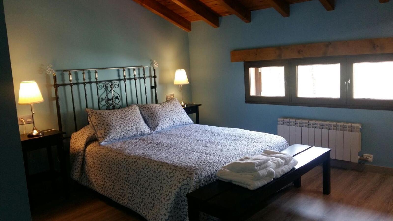Apartamento Turistico Casas De Manuel La Pola de Gordon Extérieur photo