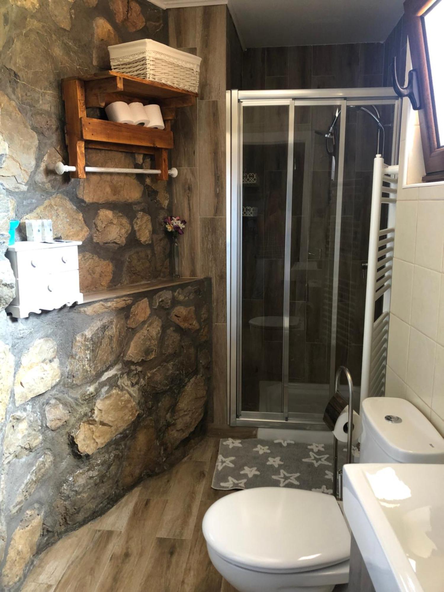 Apartamento Turistico Casas De Manuel La Pola de Gordon Extérieur photo