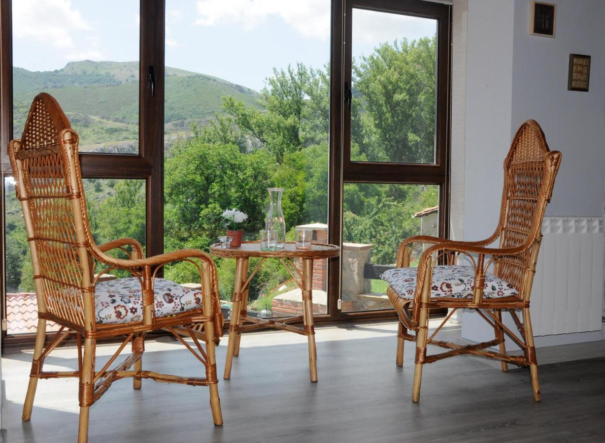 Apartamento Turistico Casas De Manuel La Pola de Gordon Extérieur photo