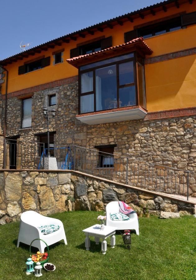 Apartamento Turistico Casas De Manuel La Pola de Gordon Extérieur photo