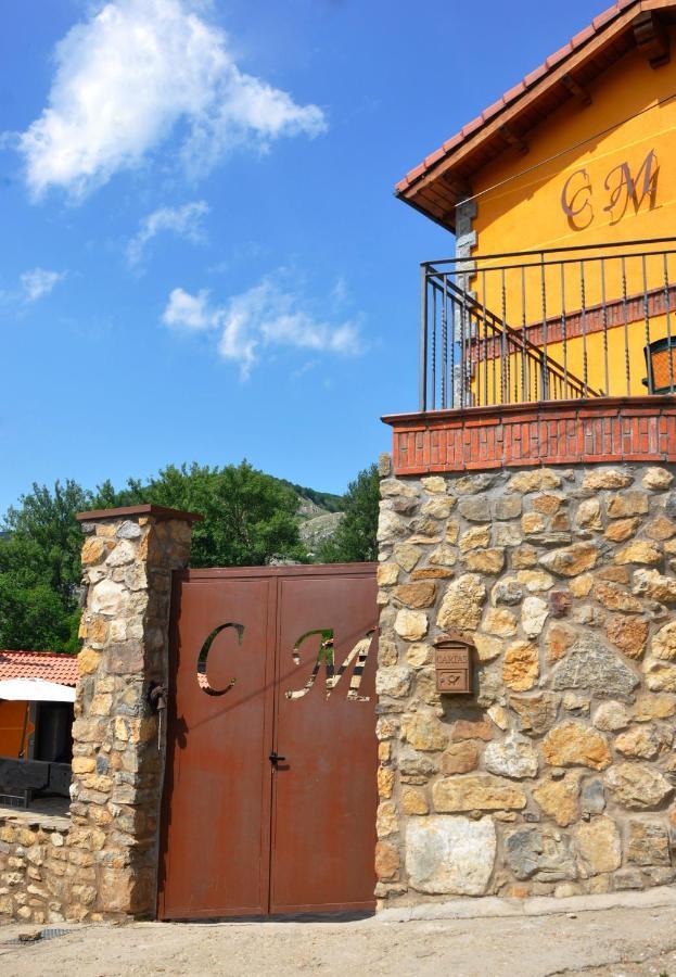 Apartamento Turistico Casas De Manuel La Pola de Gordon Extérieur photo