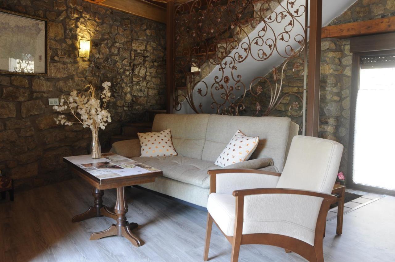 Apartamento Turistico Casas De Manuel La Pola de Gordon Extérieur photo
